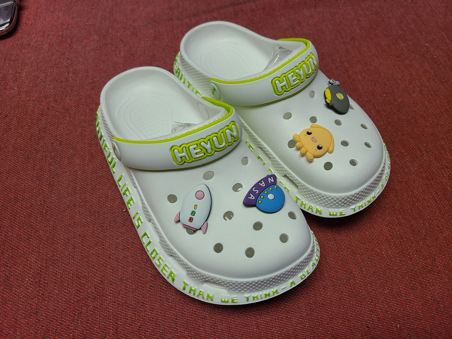 Kid's Cute Clogs Slippers Girls Boys Non-Slip Slippers