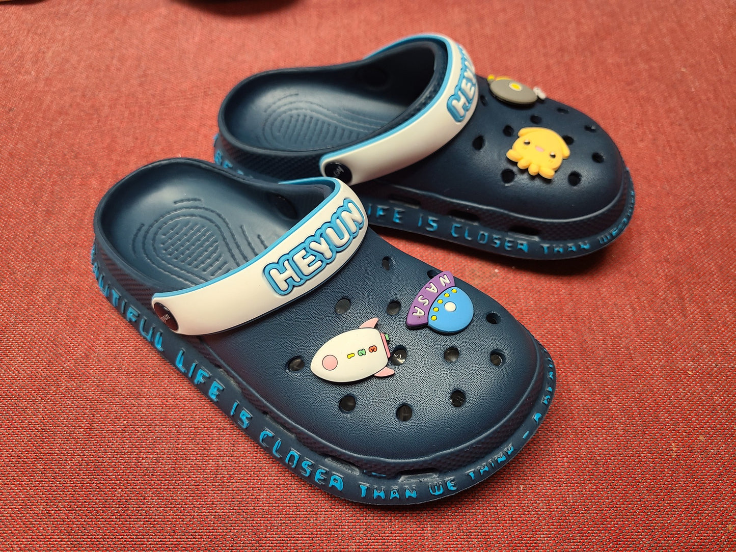 Kid's Cute Clogs Slippers Girls Boys Non-Slip Slippers